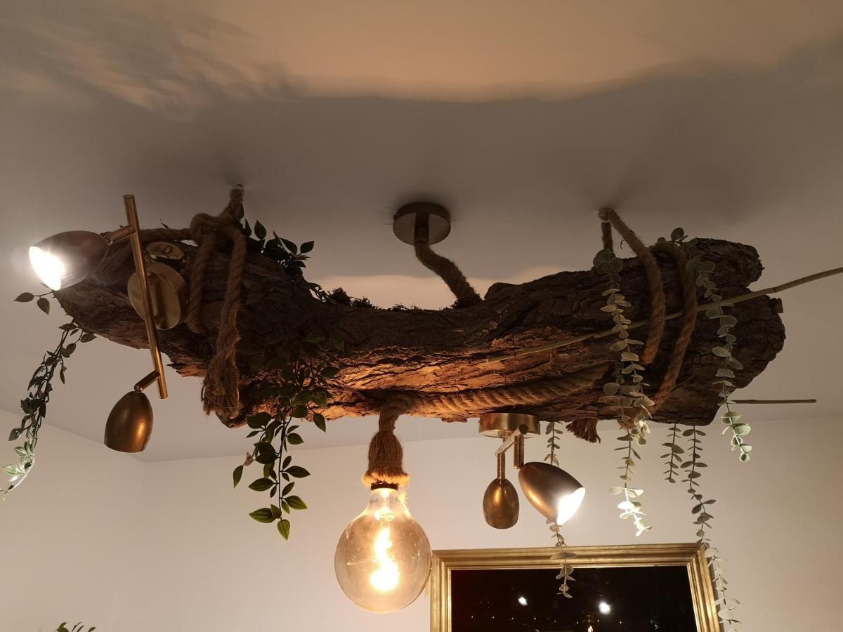 Little Modern Folk Apt Apartment Vălenii de Munte Екстериор снимка